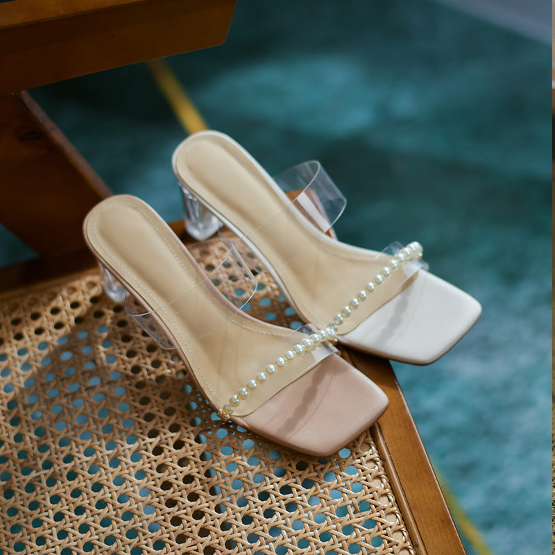 Syncreas Crystal Heel Transparent Cool Girl Wearing High Heels