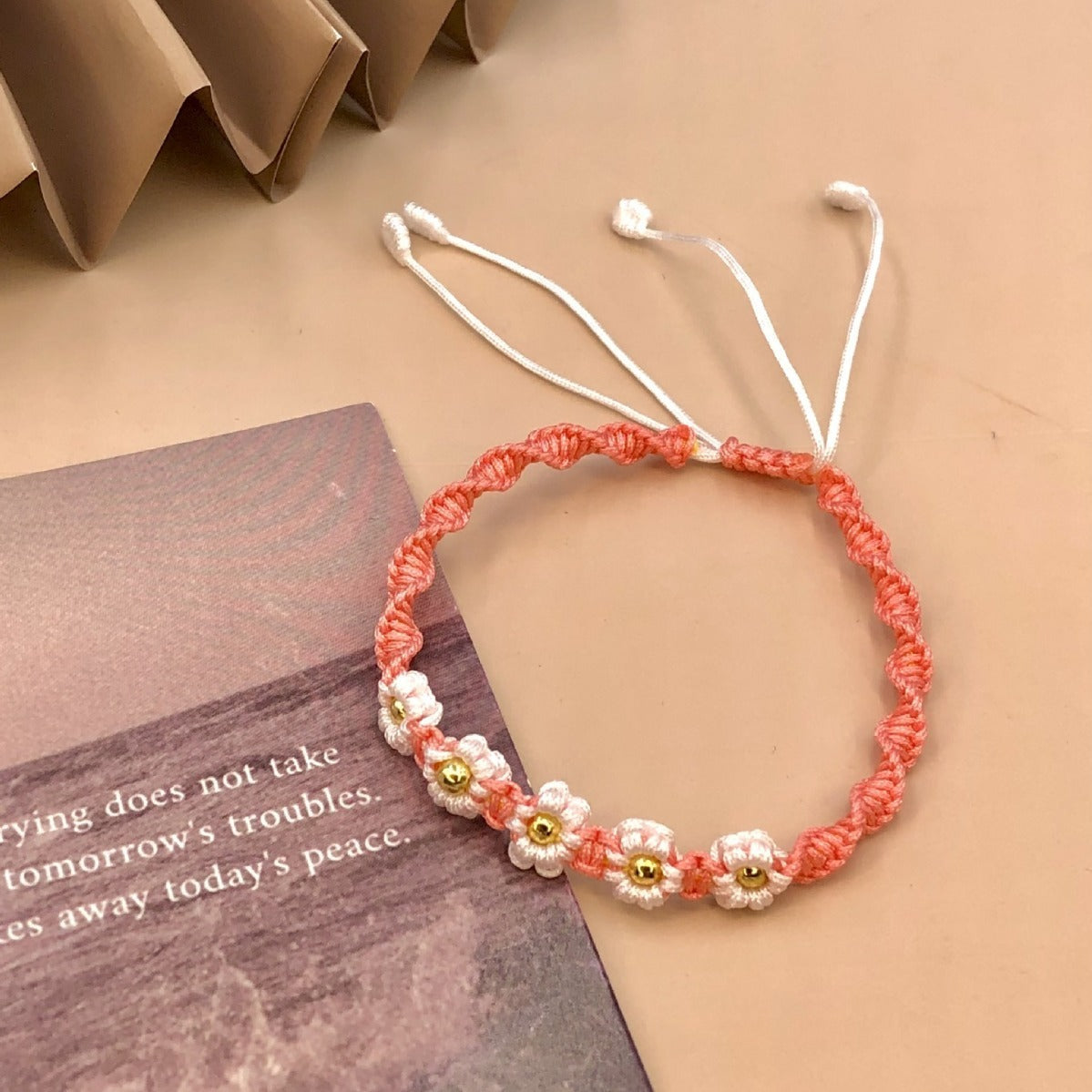 Syncreas Carrying Strap Women's Hand-woven Peach Blossom Niche